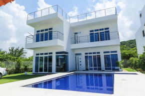 VILLA MANDALAY